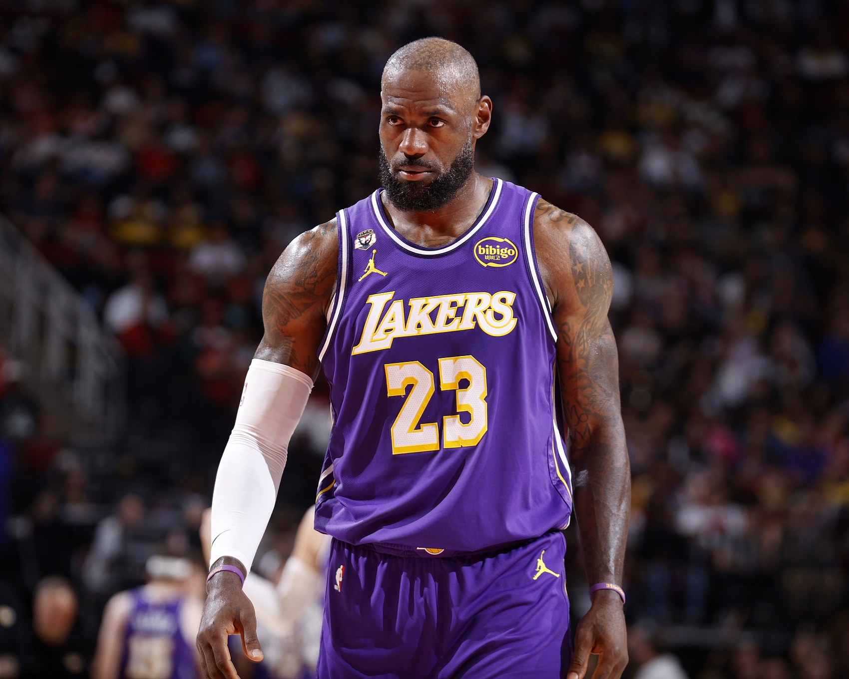 乐鱼官网-A·史密斯：湖蜜永远无法像骑蜜那样爱戴老詹 他不是科比&amp;魔术师